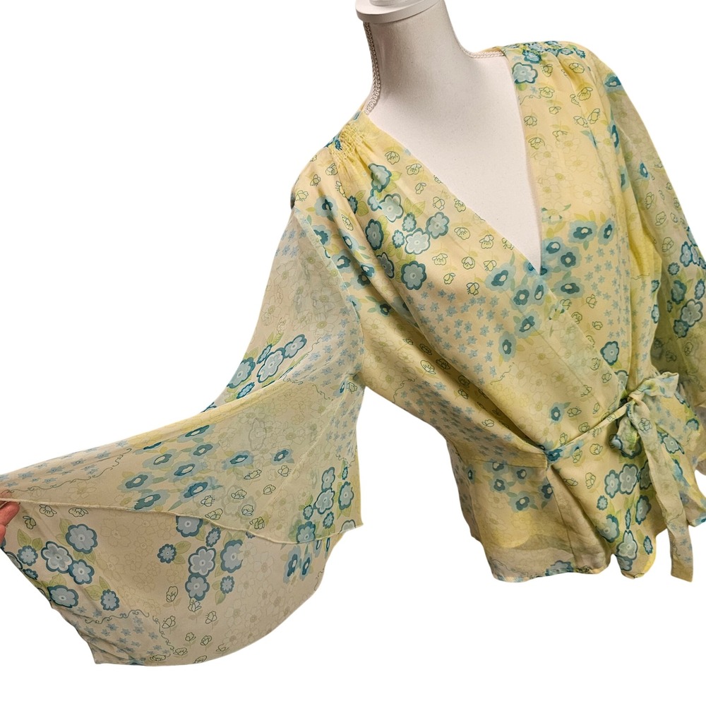 Jordan Size XL Floral Yellow Wrap Top Fairycore Cottagecore Ethereal Bell Sleeve - Picture 3 of 10